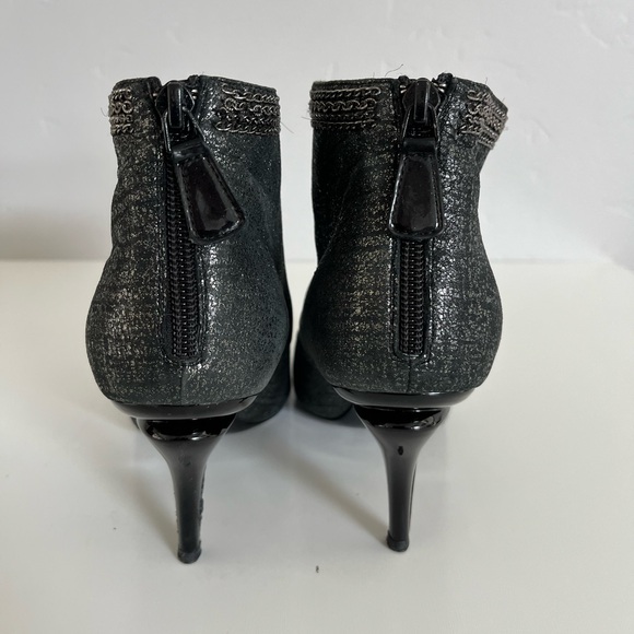 Auth CHANEL Booties - Picture 4 of 12